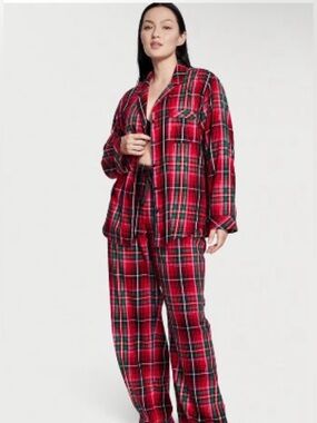 Victoria's Secret red plaid flannel long pajama set. Size XS Lipstick Beauty.